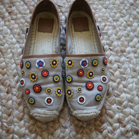 Tory Burch
Marguerite Floral Canvas Espadrille Fla - Picture 8 of 8